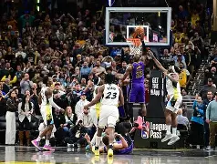 趣体育-离谱！风云突变切尔西集结日绝杀压哨尼斯主帅复盘备战全明星赛，上海申花关键时刻更衣室发声 